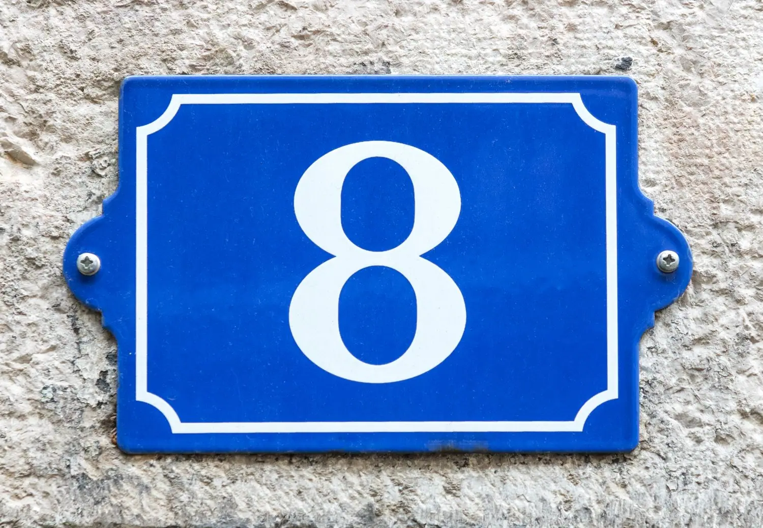 Jak prawidłowo oznaczyć numery posesji dla służb ratowniczych
